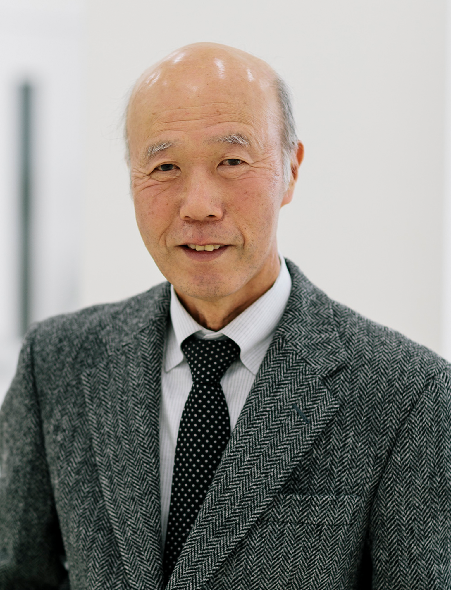 学校長／医学博士　小野 俊朗